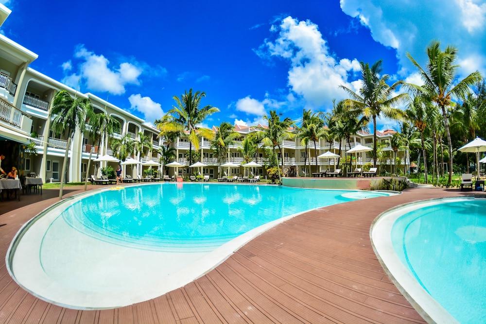 Tarisa & Resort